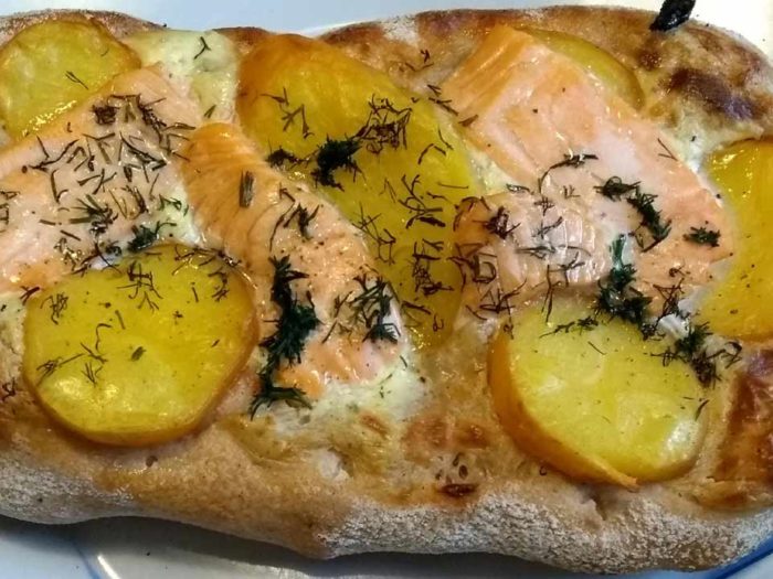 Dinnete mit Kartoffeln und Lachs Dinnete mit Kartoffeln und Lachs